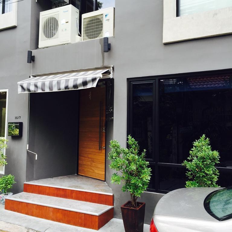 S Bloc Saladaeng Bed & Breakfast Bangkok Phòng bức ảnh