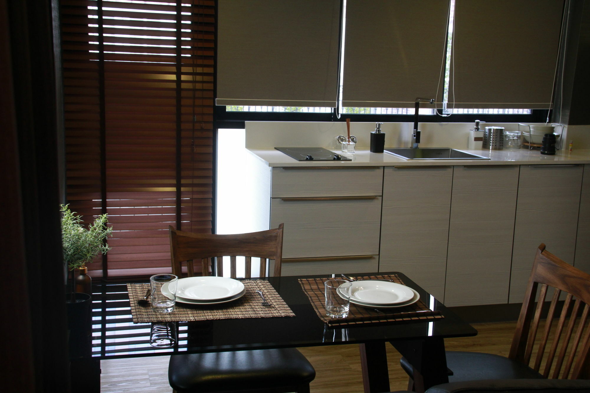 S Bloc Saladaeng Bed & Breakfast Bangkok Ngoại thất bức ảnh