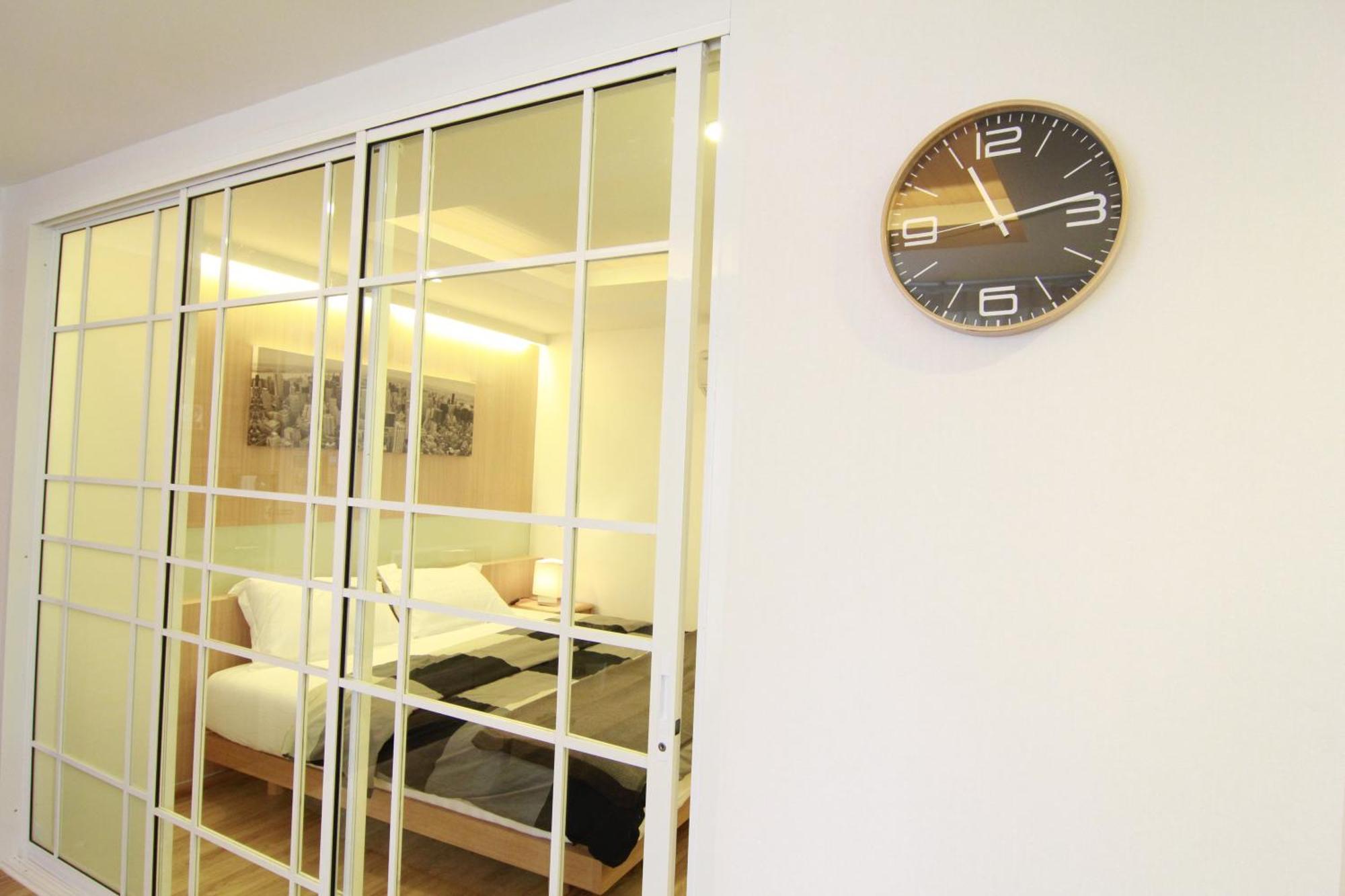 S Bloc Saladaeng Bed & Breakfast Bangkok Ngoại thất bức ảnh